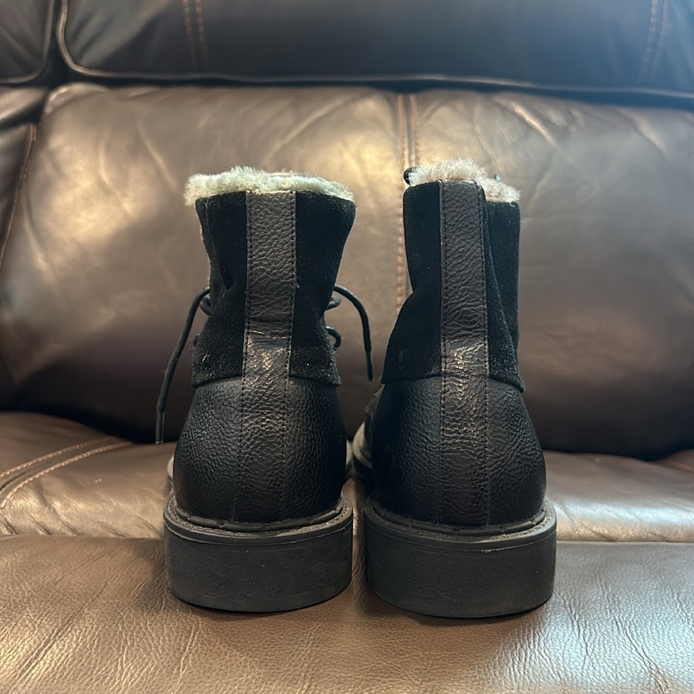 Robert Wayne Shearling Lined Boots - image 3